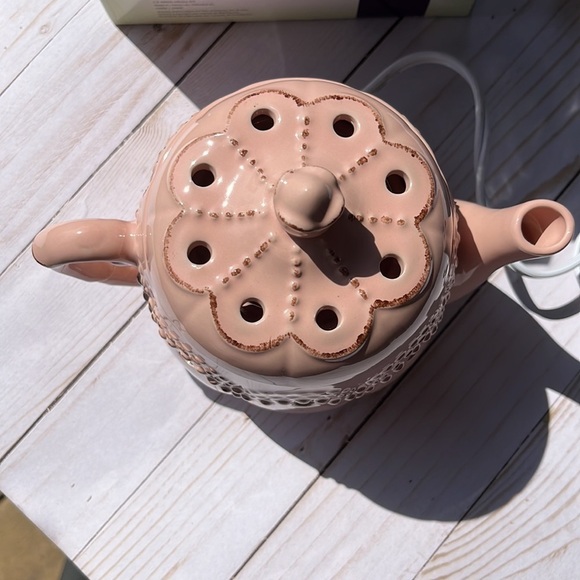 Scents Vintage Teapot Warmer NEW  Retired - Picture 4 of 7